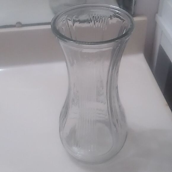 Hoosier Glass Vase  - Picture 1 of 3